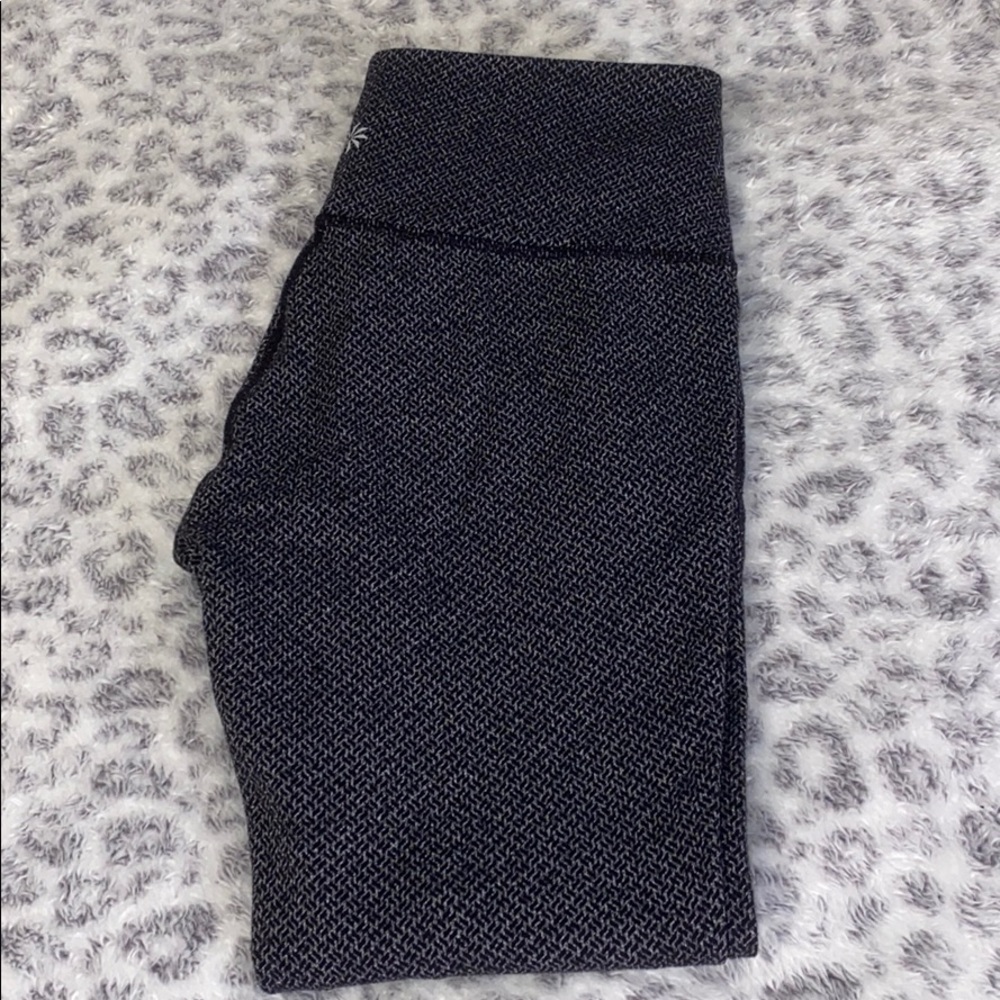 Athleta textured capri tights